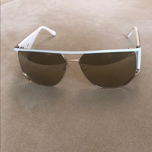GIVENCHY SGV362 Sunglasses